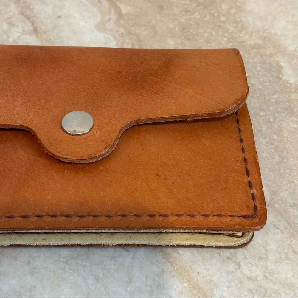 Longhorn Leather natural leather snap pouch